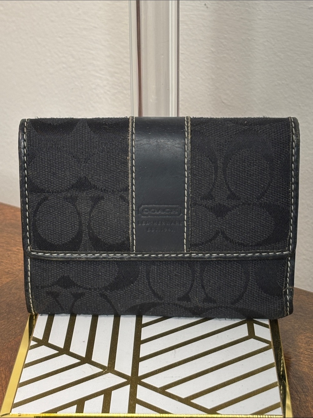 🔥Coach Black Signature Jacquard & Smooth Leather Wallet - Picture 3 of 14